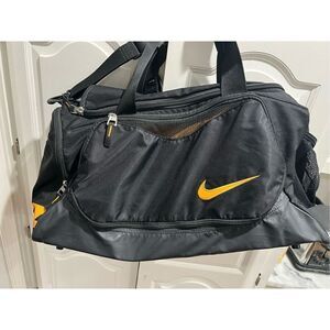 Vintage Nike Max Air Duffle Gym bag, black and yellow